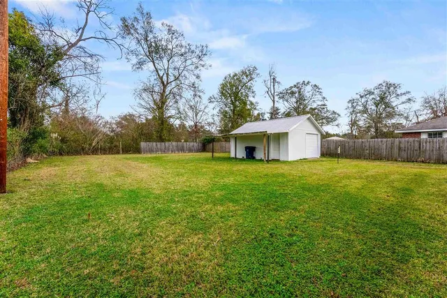 $125,000 | 306 Coffee Street, Dequincy, LA 70633