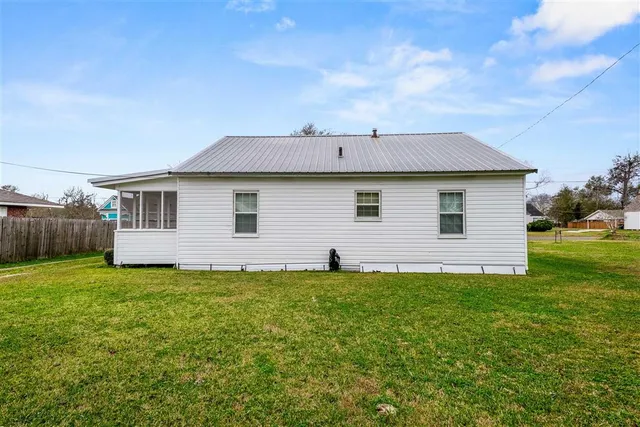 $125,000 | 306 Coffee Street, Dequincy, LA 70633