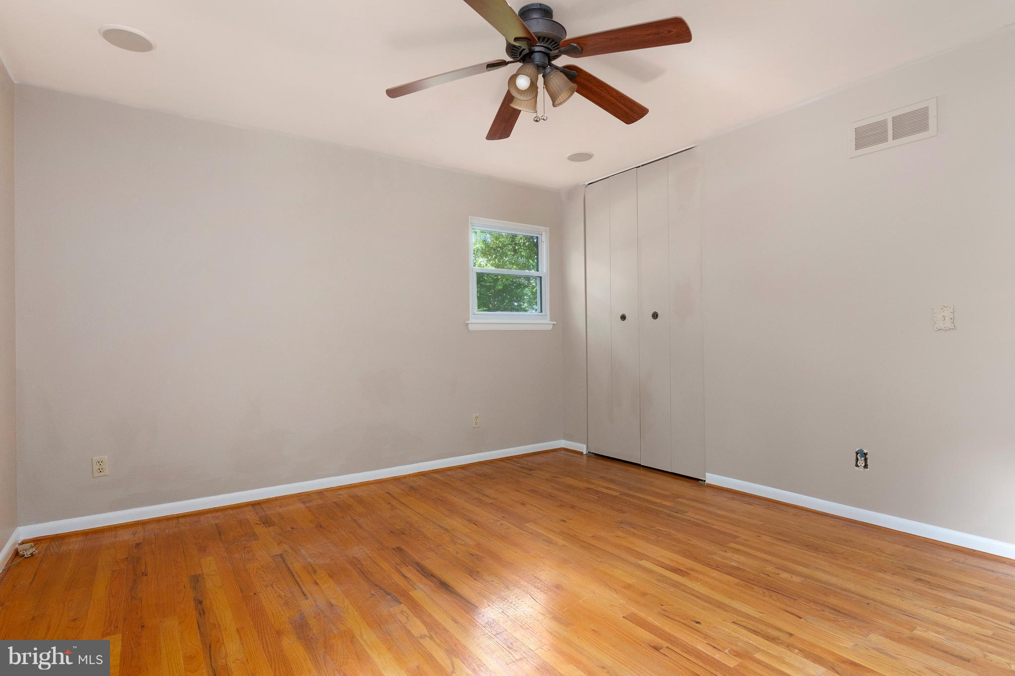 3737 Nile Road Davidsonville, MD 21035 - Photo 14 of 28 Gorgeous hardwood in Master & all bedrooms!