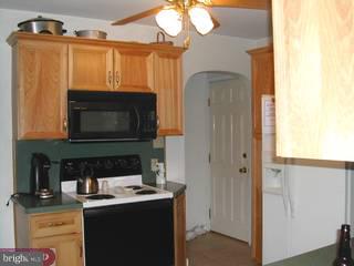 315 Jackson Street Reading, PA 19607 - Photo 4 of 6 Gallery Image 4