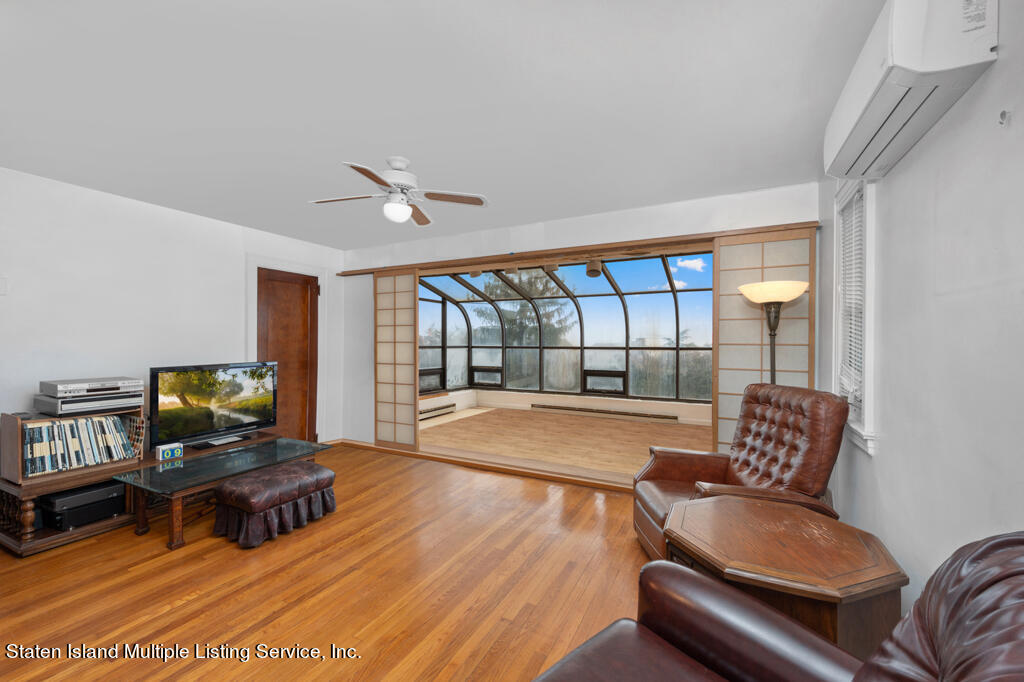 221 Benedict Road Staten Island, NY 10304 - Photo 8 of 42 Sunroom 2