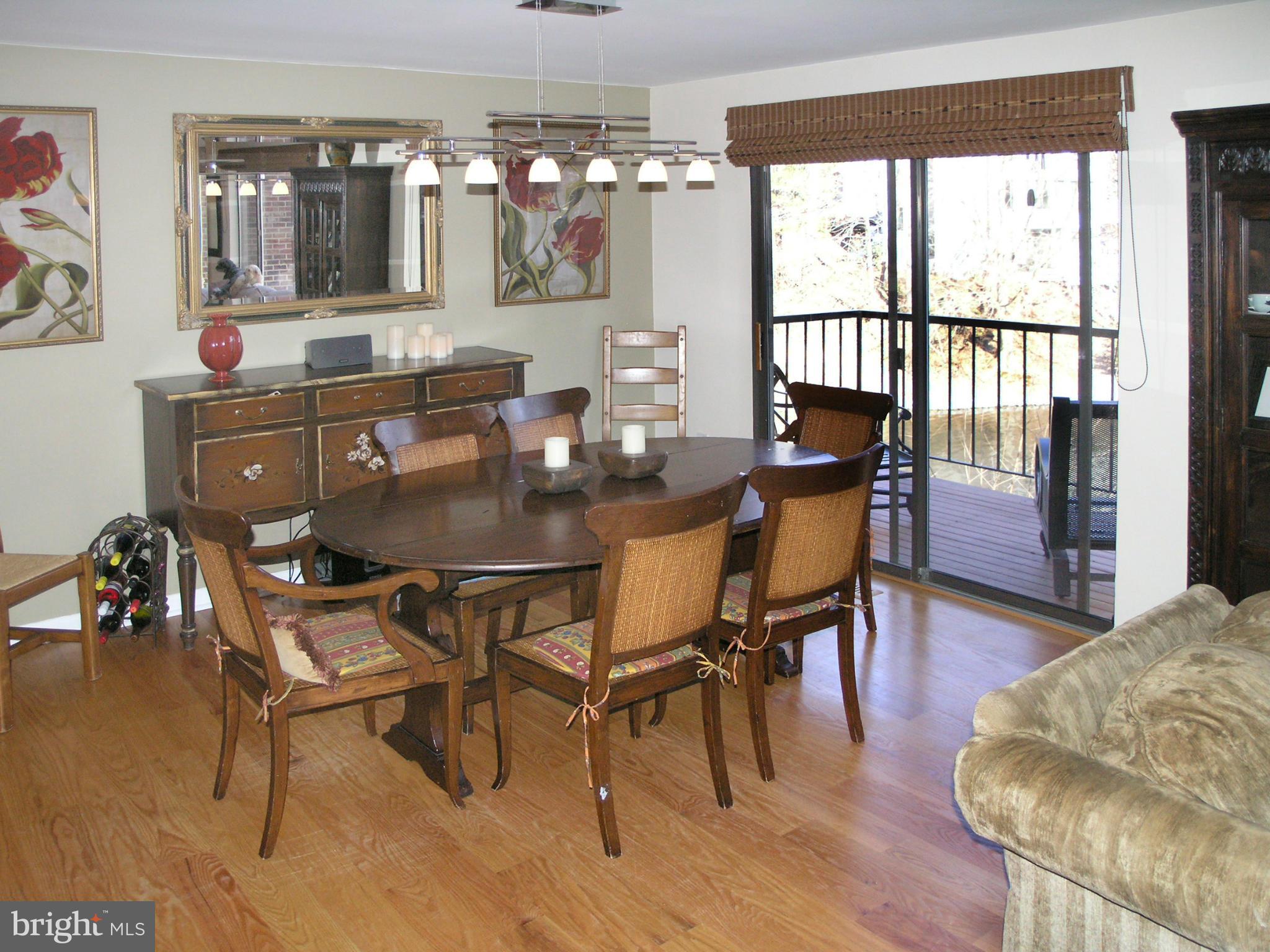 2129 Cabots Point Lane Reston, VA 20191 - Photo 9 of 29 Dining Room