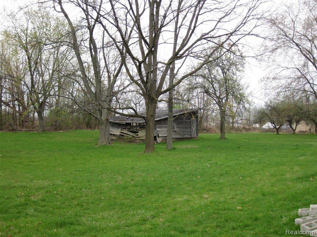 8159 Embury Road Grand Blanc, MI 48439 - Photo 13 of 13 backyard.jpg