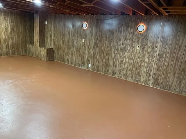 $285,000 | 35695 Bonneville Drive, Sterling Heights, MI 48312