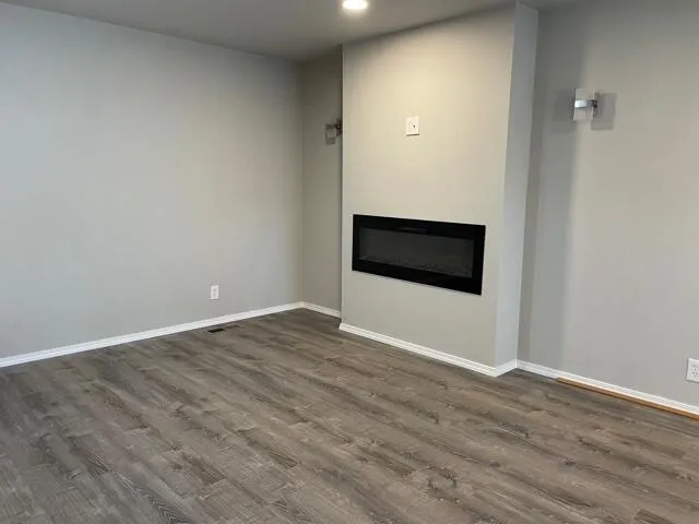 $285,000 | 35695 Bonneville Drive, Sterling Heights, MI 48312