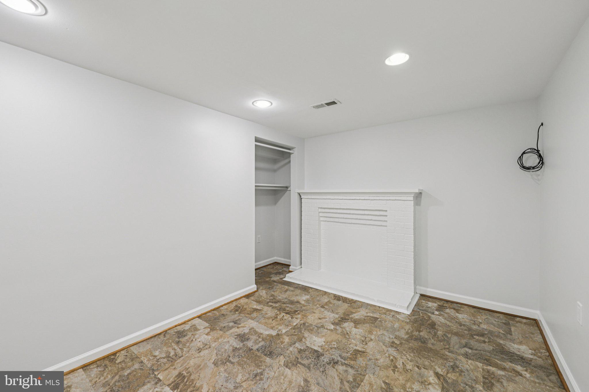 303 Brockton Road Oxon Hill, MD 20745 - Photo 32 of 48