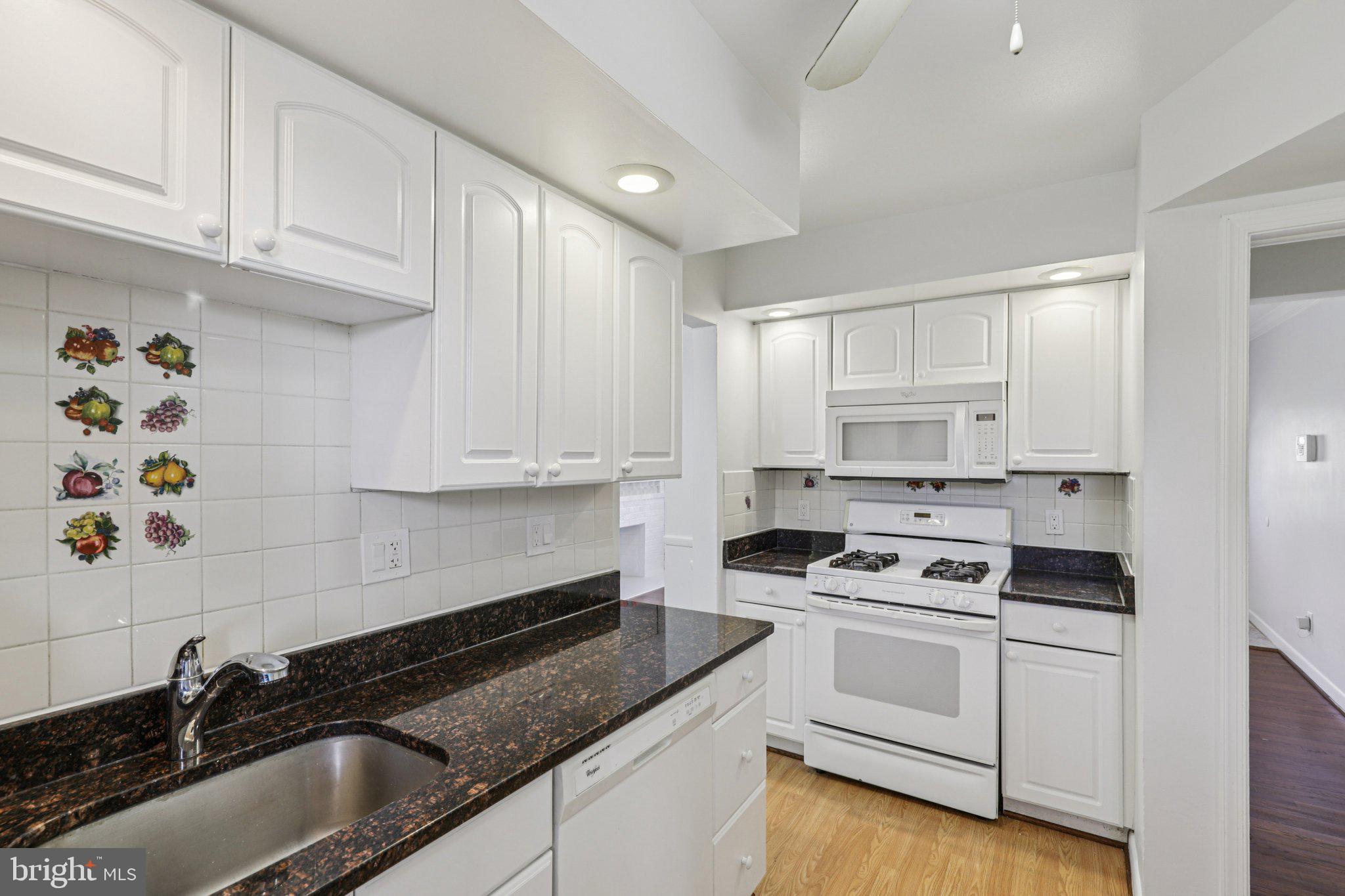 303 Brockton Road Oxon Hill, MD 20745 - Photo 7 of 48