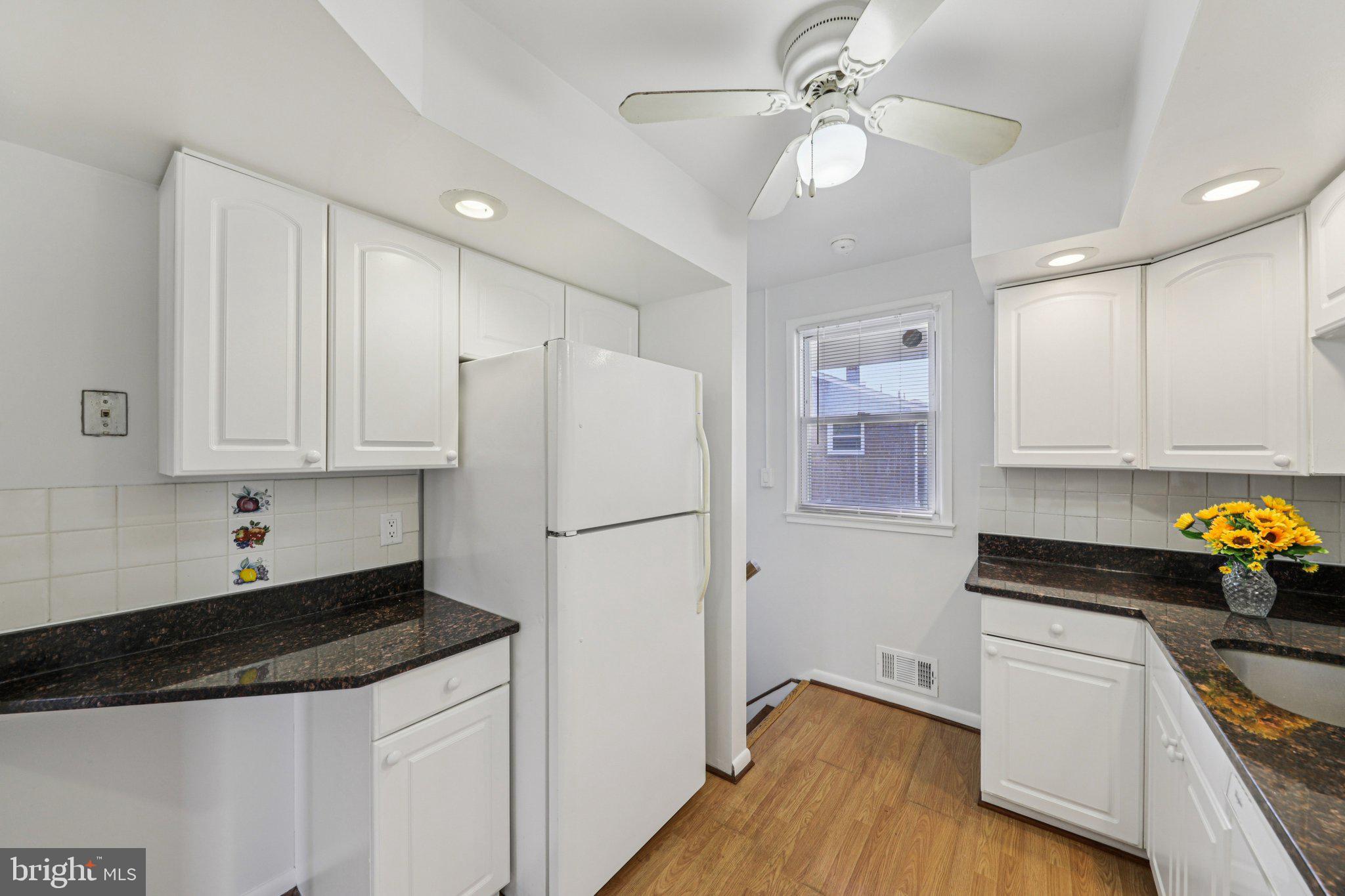 303 Brockton Road Oxon Hill, MD 20745 - Photo 9 of 48