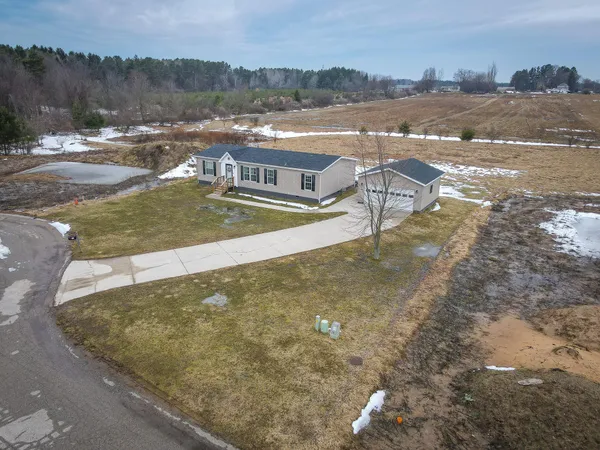 $255,000 | 104 Evans Way, Scottville, MI 49454