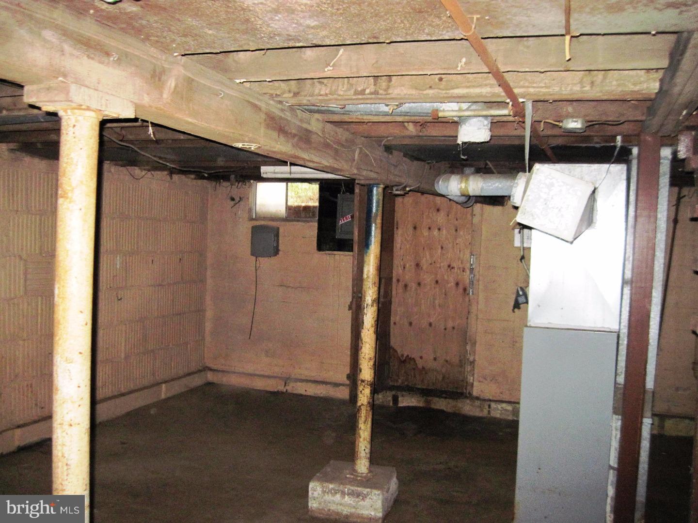 2862 Yorkship Road Camden, NJ 08104 - Photo 12 of 13 Basement