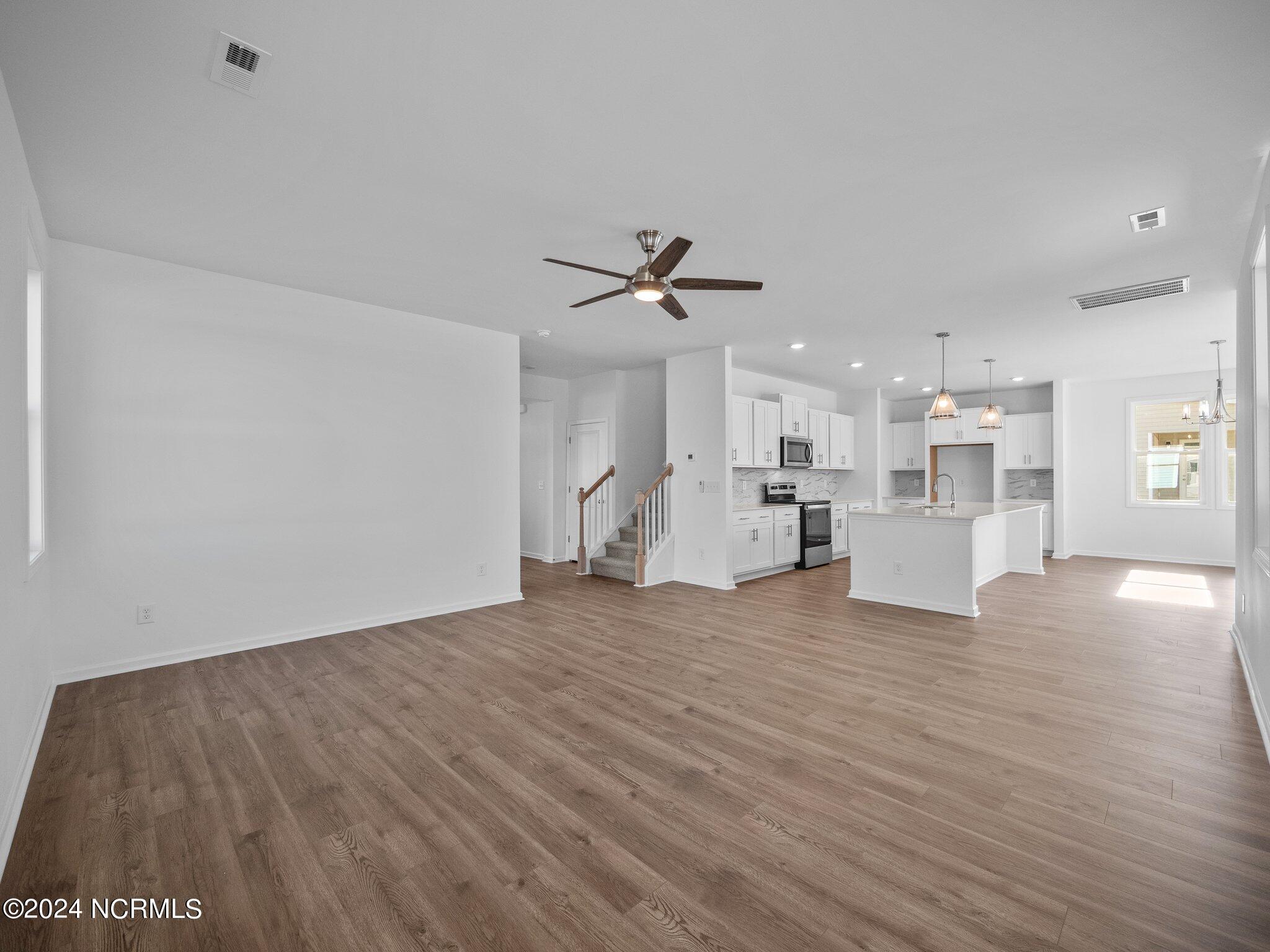 234 Clear View School Road Jacksonville, NC 28540 - Photo 21 of 56 LIVING ACTUAL