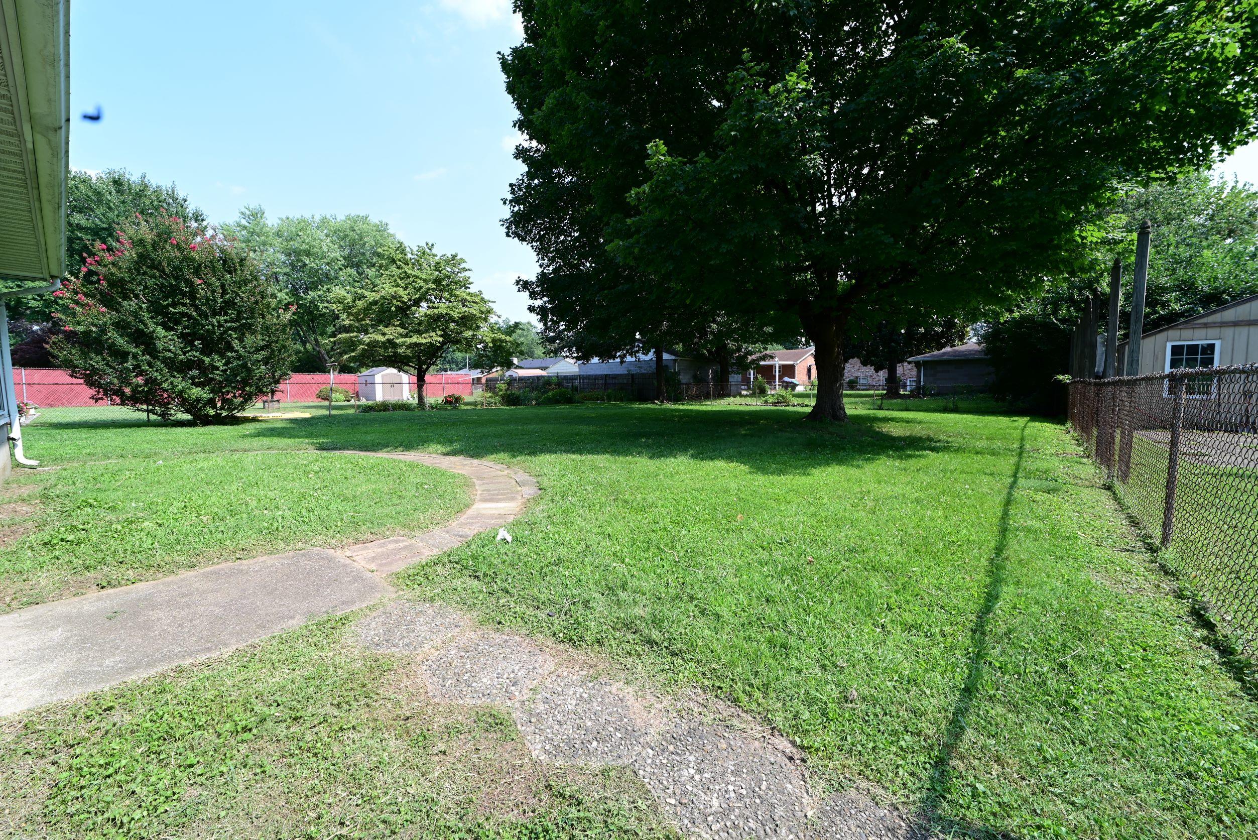 2012 Farnsley Road Louisville, KY 40216 - Photo 28 of 29 BackYard1