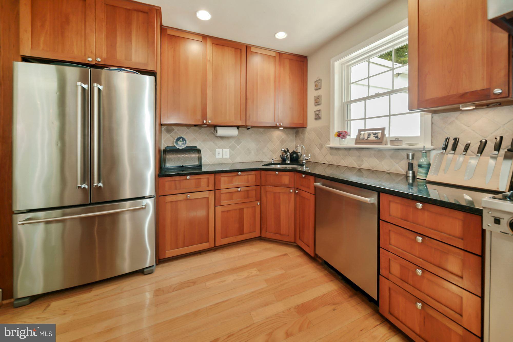 6002 Winnebago Road Bethesda, MD 20816 - Photo 11 of 54 Newer stainless appliances