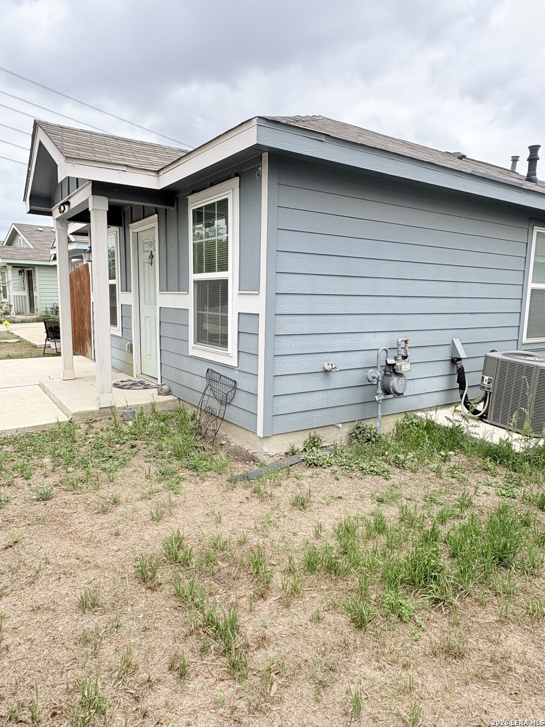7022 Sunspot Converse, TX 78109 - Photo 2 of 18 a backyard of a house