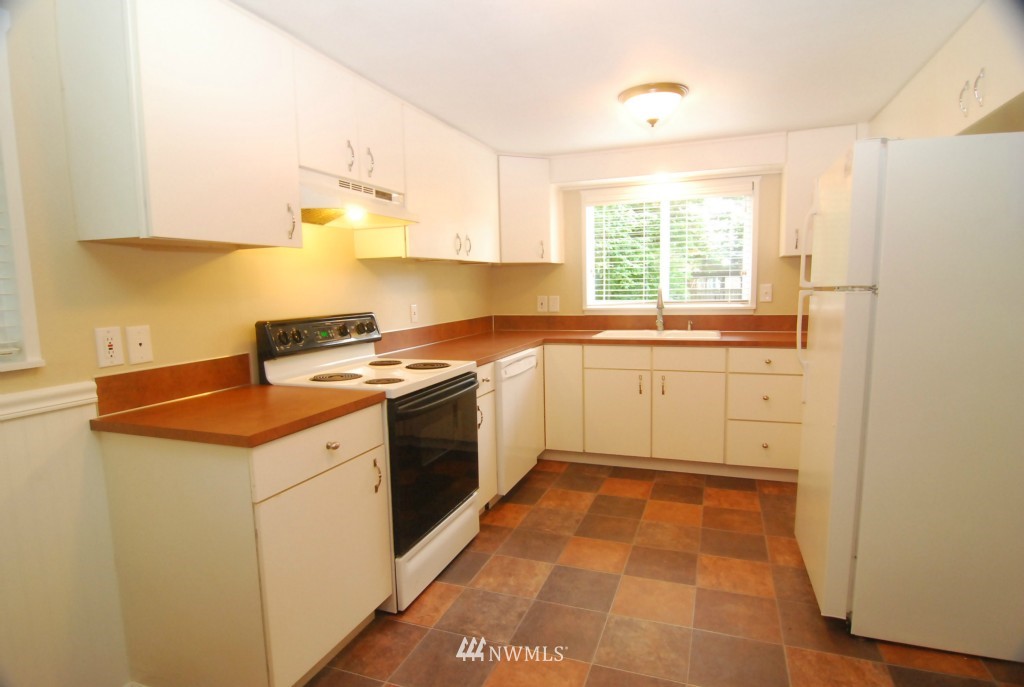 24108 7th Place West Bothell, WA 98021 - Photo 4 of 15