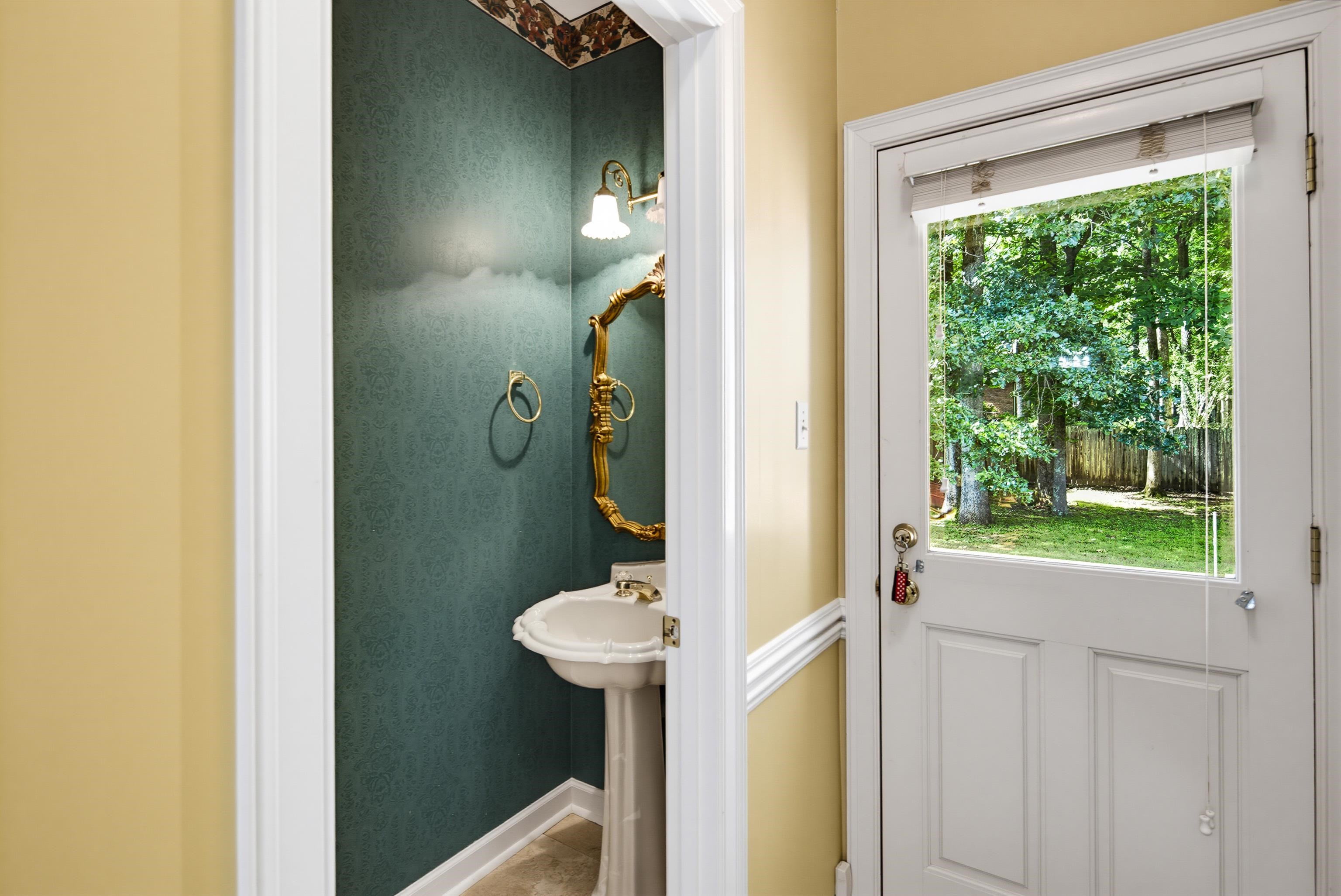 9630 Grove Road Memphis, TN 38016 - Photo 20 of 37