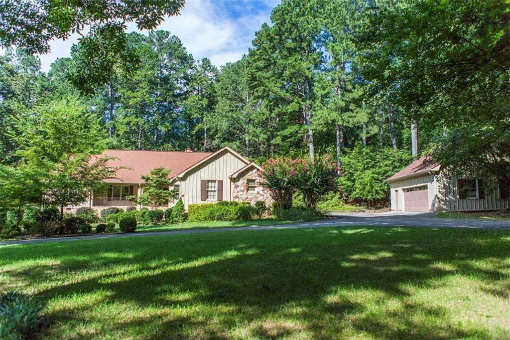 18 Horseshoe Bend Southwest Rome, GA 30165 - Photo 1 of 1