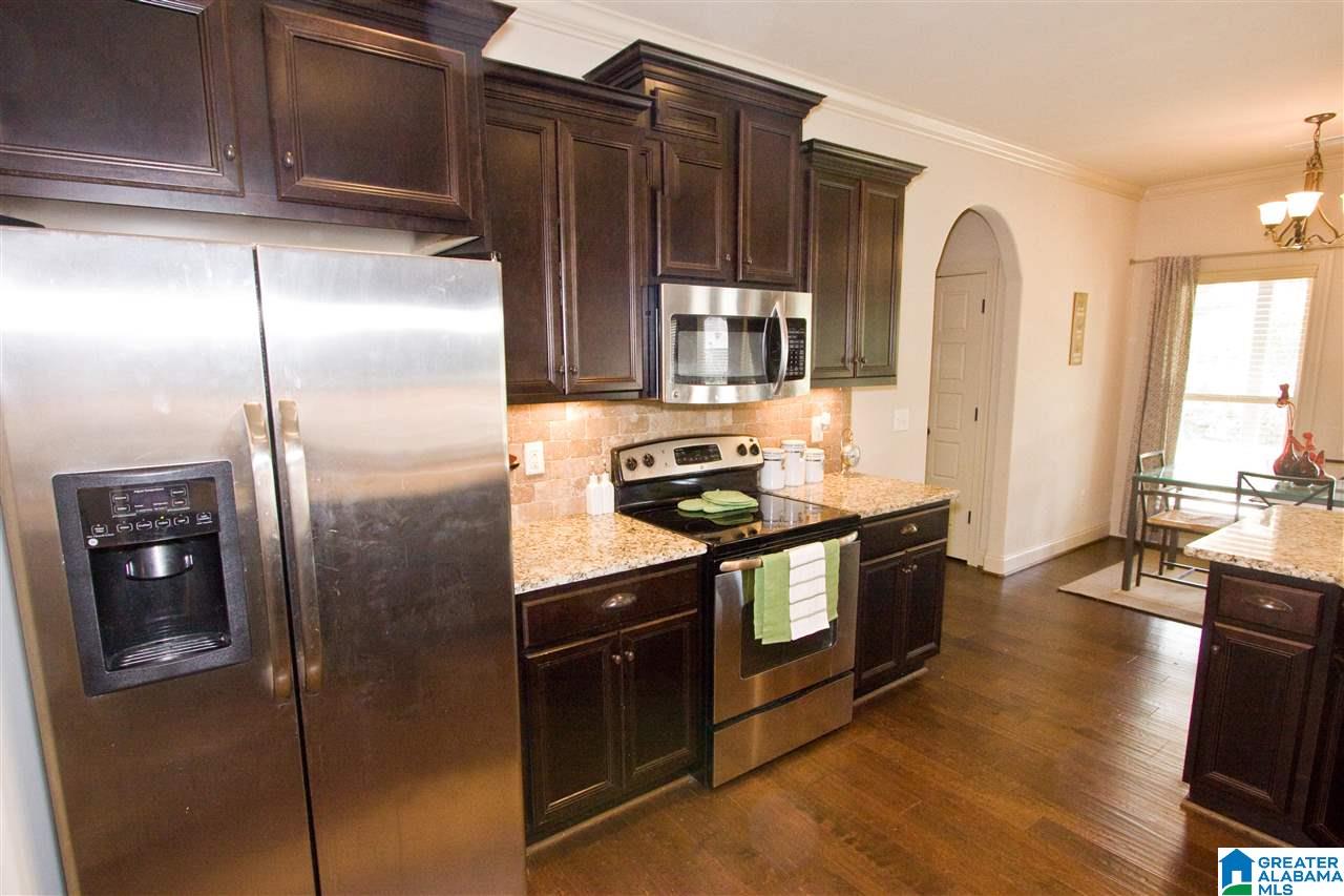 201 Dunrobin Cove Pelham, AL 35124 - Photo 10 of 27