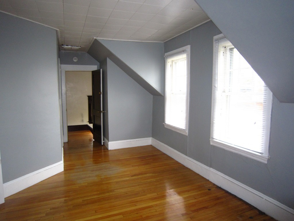 27 Barton Street Waltham, MA 02453 - Photo 14 of 19