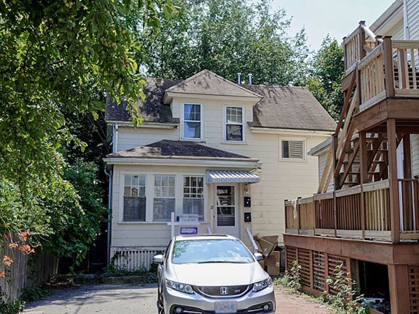 27 Barton Street Waltham, MA 02453 - Photo 18 of 19