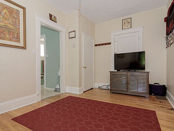 27 Barton Street Waltham, MA 02453 - Photo 6 of 19