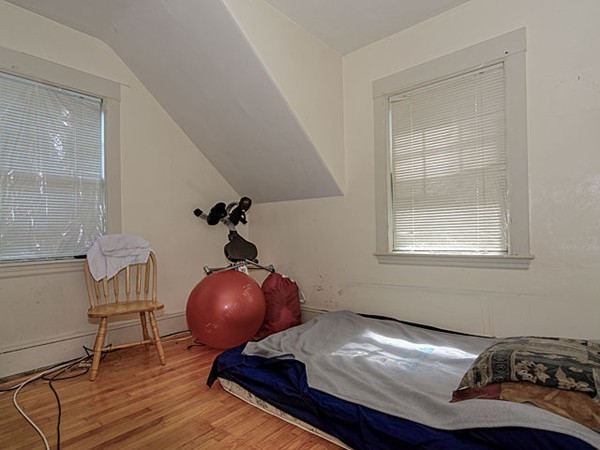 27 Barton Street Waltham, MA 02453 - Photo 8 of 19