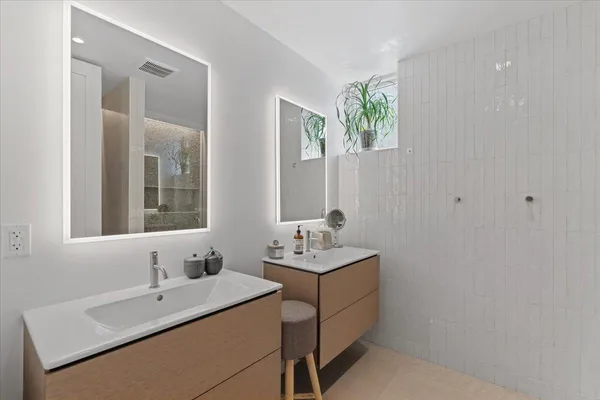 $7,500 | 1329 East Pomelo Grove Lane, Phoenix, AZ 85014
