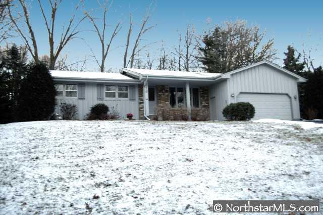 376 Cimarron Road Apple Valley, MN 55124 - Photo 1 of 1