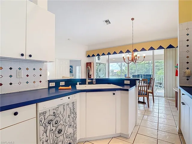 $449,000 | 5300 Andover Drive, Unit 202, Naples, FL 34110