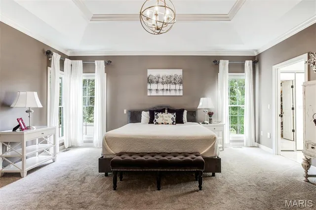 $1,250,000 | 1084 Greystone Manor Parkway, Chesterfield, MO 63005