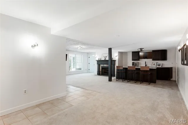 $1,250,000 | 1084 Greystone Manor Parkway, Chesterfield, MO 63005