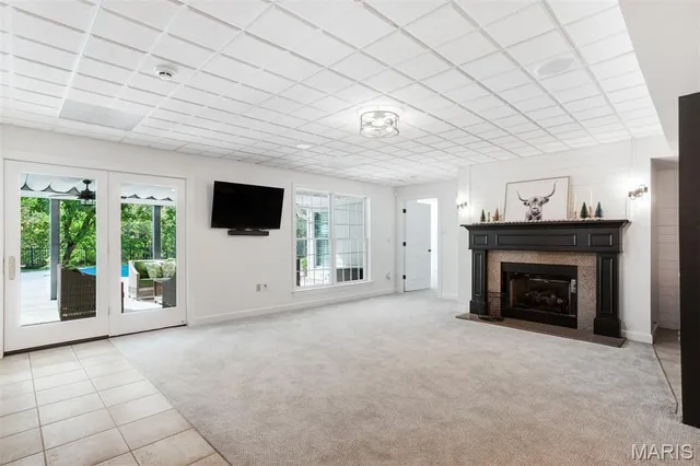 $1,250,000 | 1084 Greystone Manor Parkway, Chesterfield, MO 63005