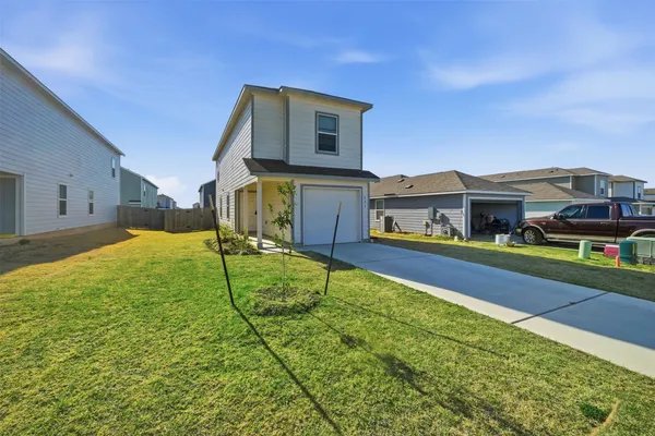 $1,650 | 625 Marty Allen Loop, Jarrell, TX 76537