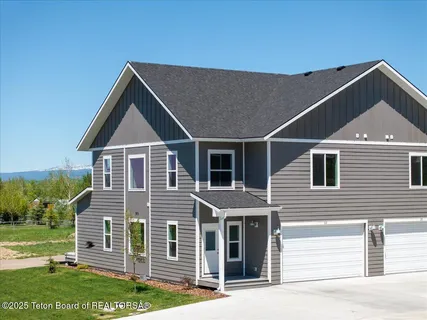 $649,000 | 90 Alpine Trail, Unit 31, Victor, ID 83455