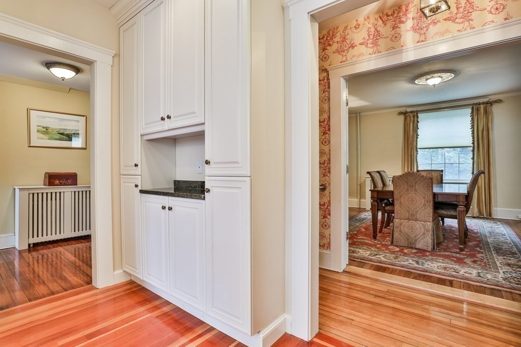 20 Meredith Circle Milton, MA 02186 - Photo 12 of 41