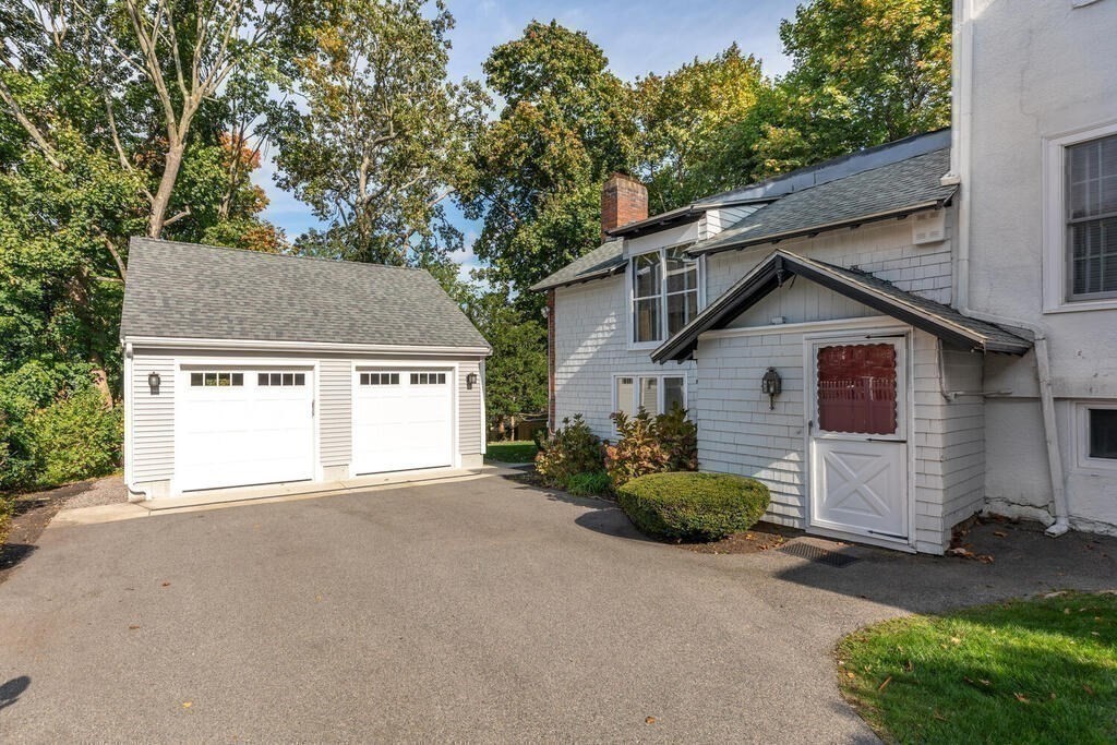 20 Meredith Circle Milton, MA 02186 - Photo 36 of 41