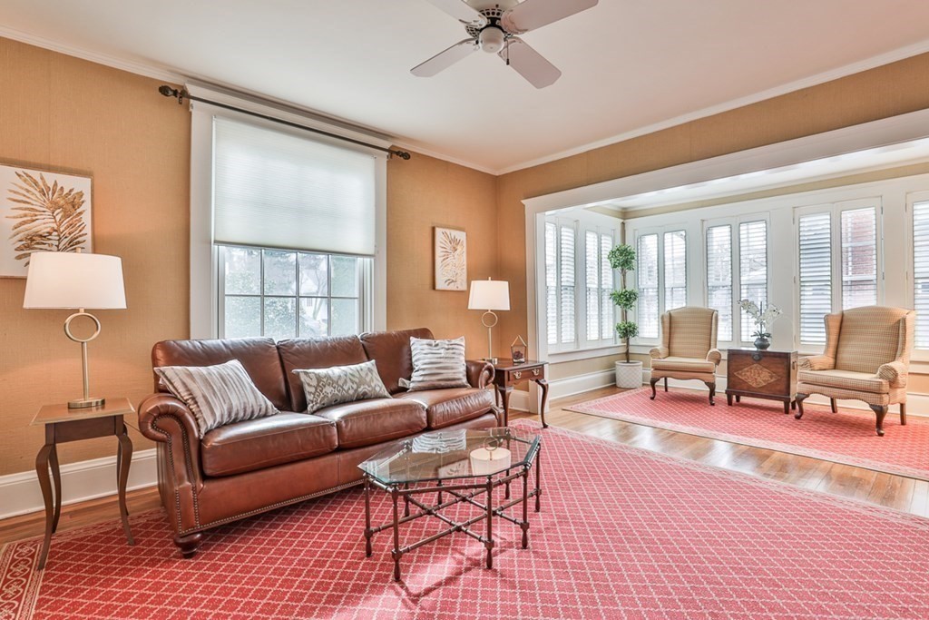 20 Meredith Circle Milton, MA 02186 - Photo 5 of 41