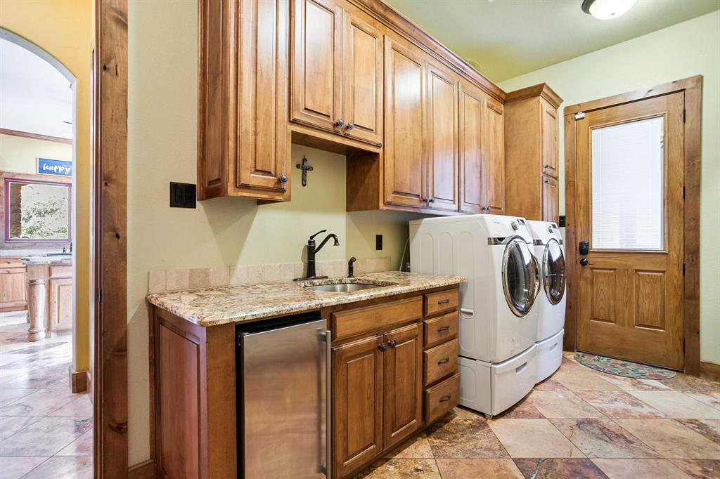 1561 Fm 934 Blum, TX 76627 - Photo 21 of 40