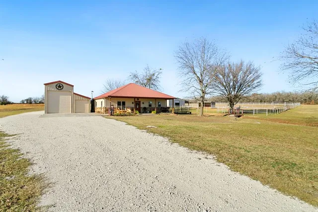$3,999,999 | 1561 Fm 934, Blum, TX 76627