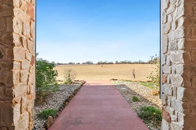 $3,999,999 | 1561 Fm 934, Blum, TX 76627