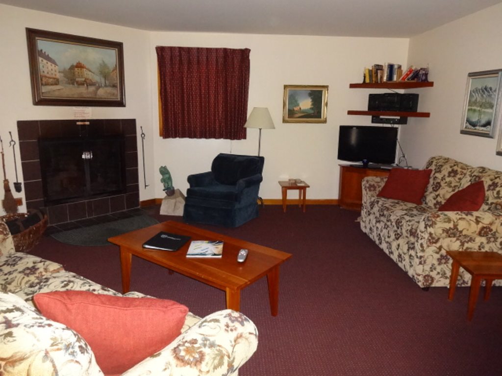 526 East Mountain Road, Unit 47 Killington, VT 05751 - Photo 3 of 13 Gallery Image 3