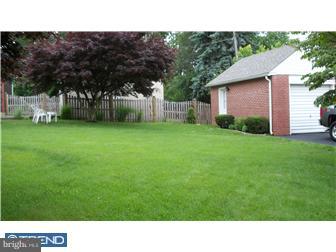 252 Taylor Road Springfield, PA 19064 - Photo 12 of 12 Exterior Back