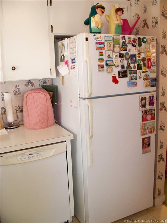 1939 Southwest Palm City Road, Unit 20J Stuart, FL 34994 - Photo 18 of 35 Gallery Image 18