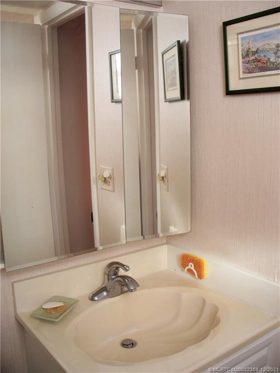 1939 Southwest Palm City Road, Unit 20J Stuart, FL 34994 - Photo 24 of 35 Gallery Image 24