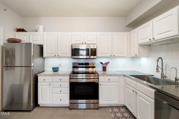 $209,900 | 2511 Huntscroft Lane, Unit 303, Raleigh, NC 27617