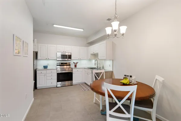 $209,900 | 2511 Huntscroft Lane, Unit 303, Raleigh, NC 27617