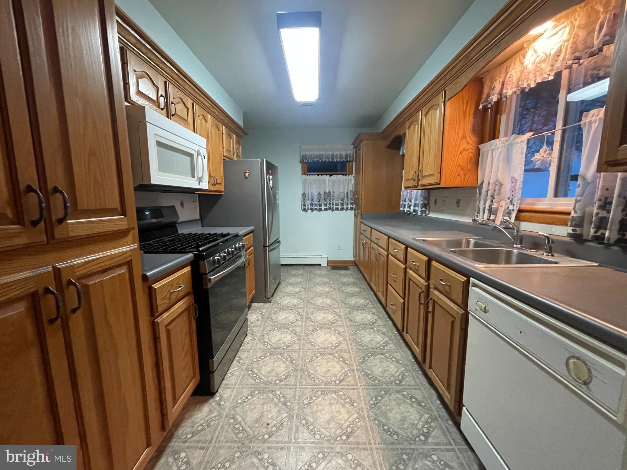 14221 Hazen Road Northeast Cumberland, MD 21502 - Photo 6 of 36