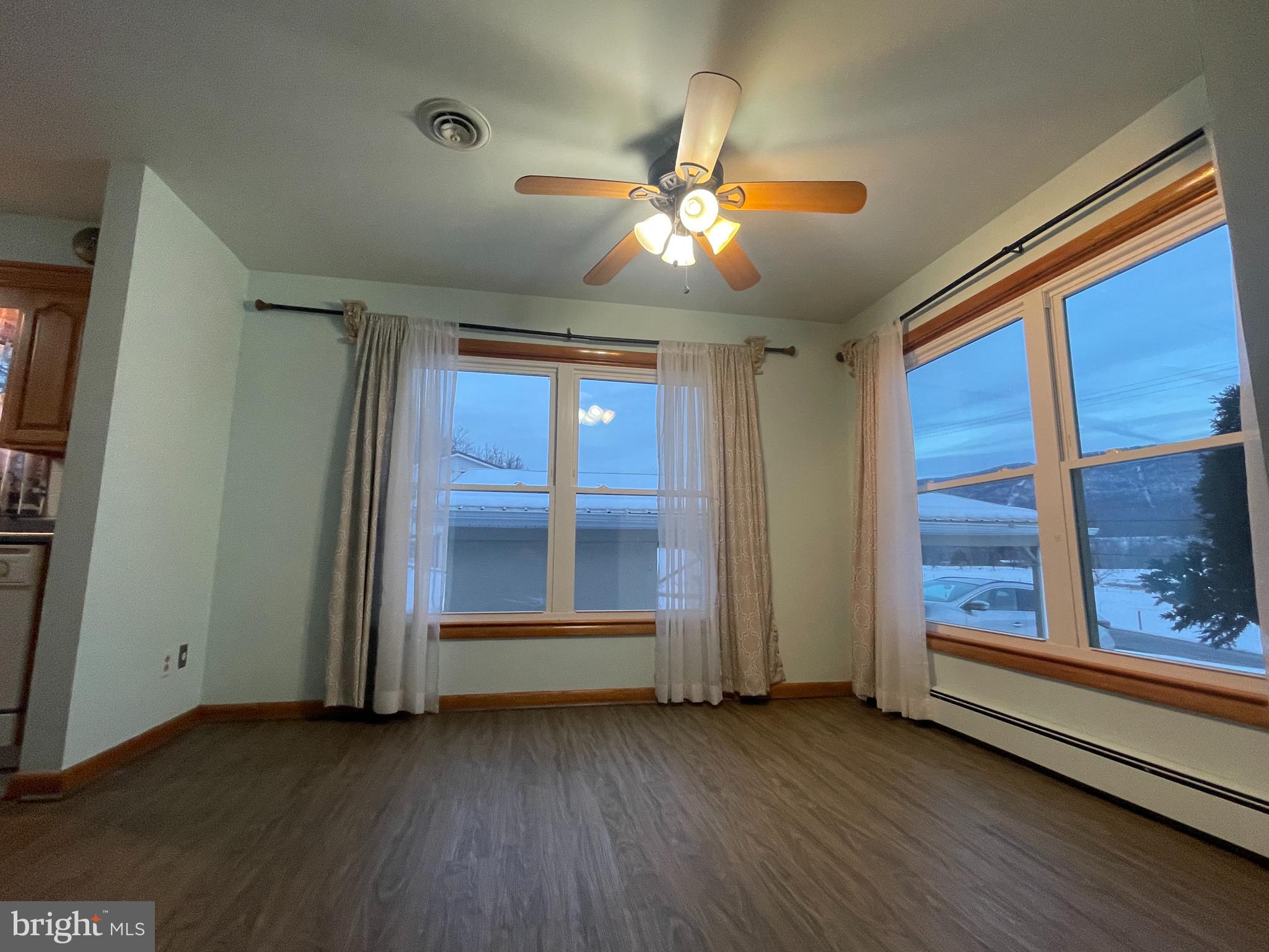 14221 Hazen Road Northeast Cumberland, MD 21502 - Photo 9 of 36