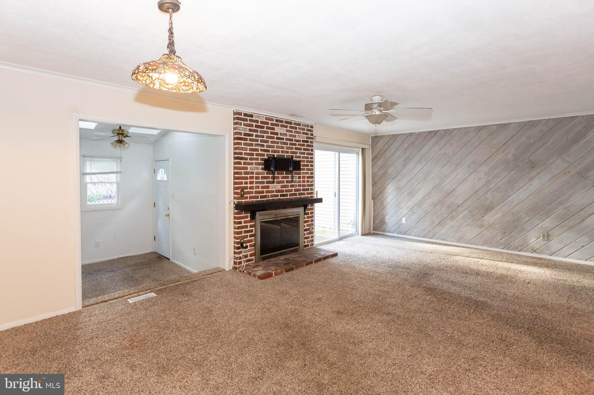 56 Farnwood Road Mount Laurel, NJ 08054 - Photo 2 of 21
