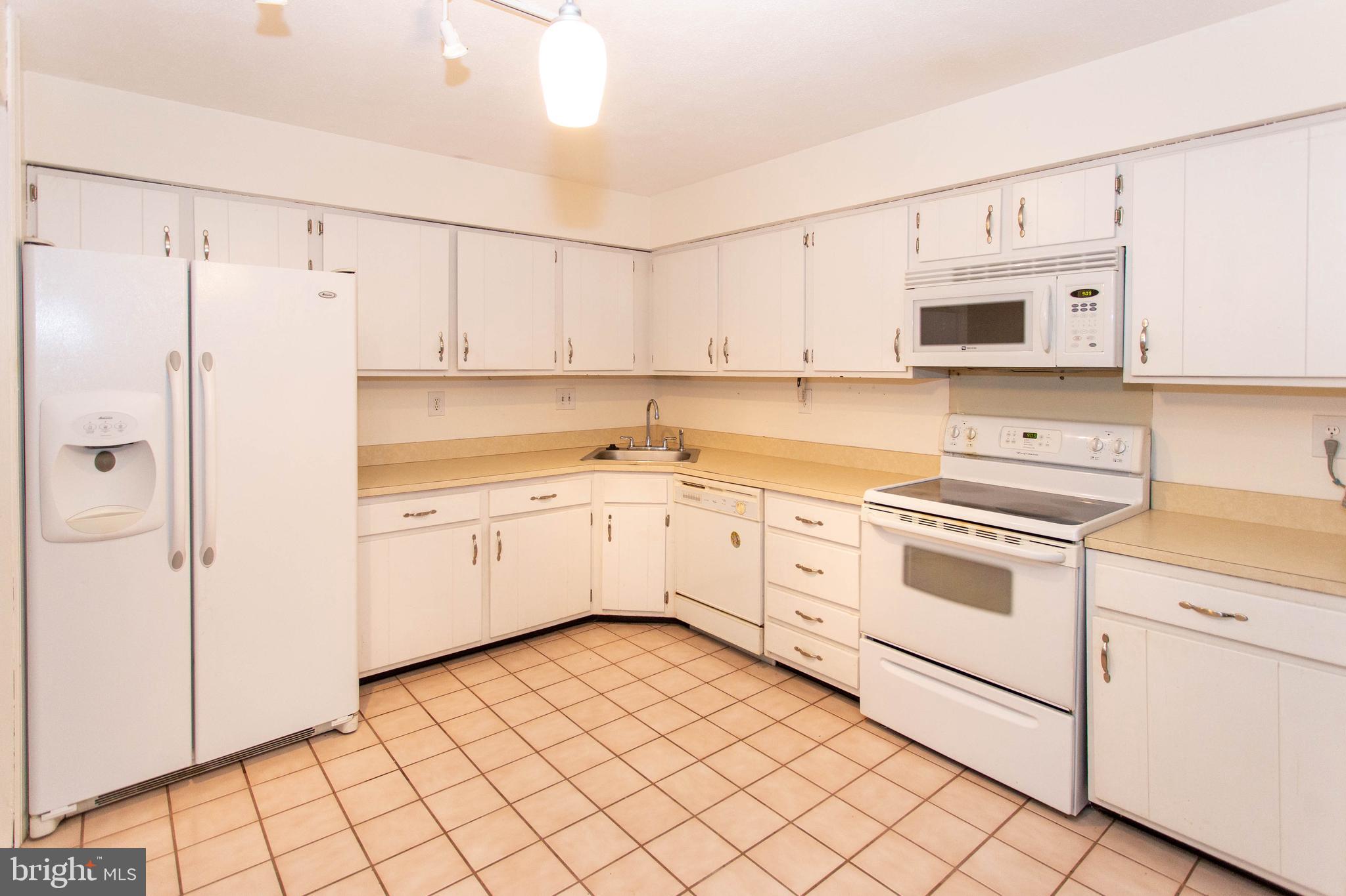 56 Farnwood Road Mount Laurel, NJ 08054 - Photo 5 of 21